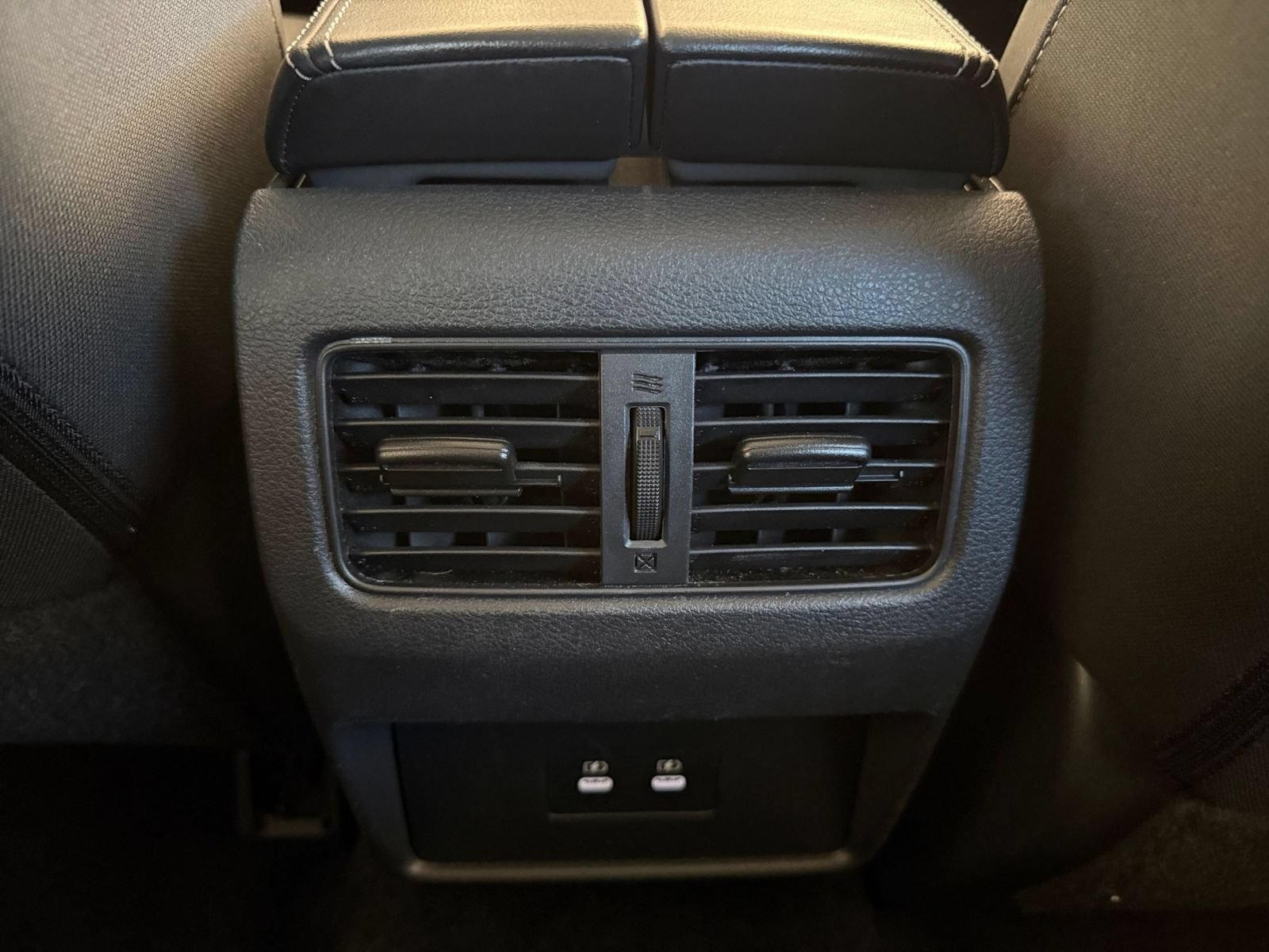 Used 2025 Nissan Rogue SV FWD image 24