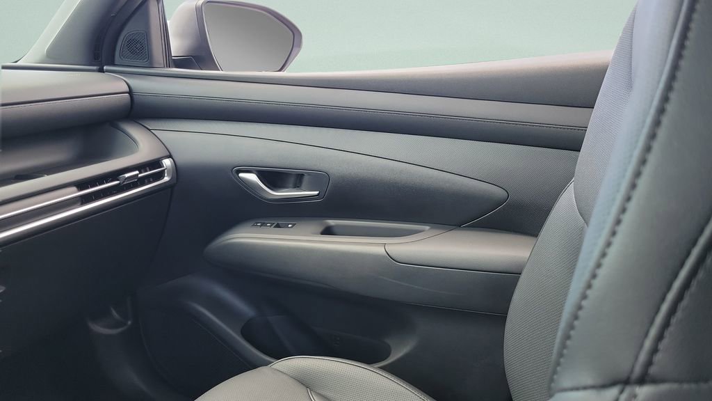 Used 2026 Hyundai Santa Cruz SEL image 16