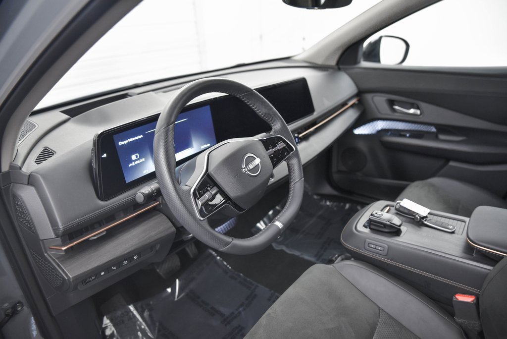 Used 2023 Nissan Ariya AWD image 18