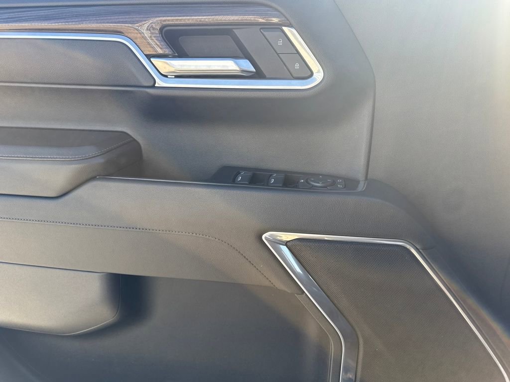 Used 2025 Chevrolet Silverado 1500 LT image 27