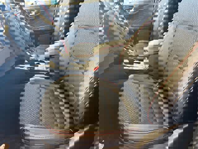 New 2025 Ford Escape ST-Line w/ Cold Weather Package image 16