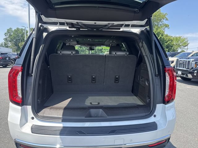 Used 2021 GMC Yukon SLT w/ SLT Premium Package AWD/4WD image 26