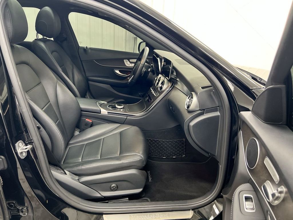 Used 2020 Mercedes-Benz C 300 4MATIC Sedan image 22
