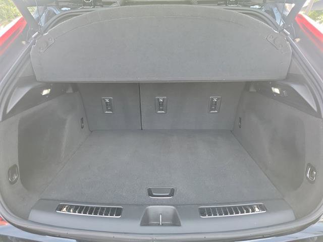 Certified 2023 Cadillac XT4 Premium Luxury image 30