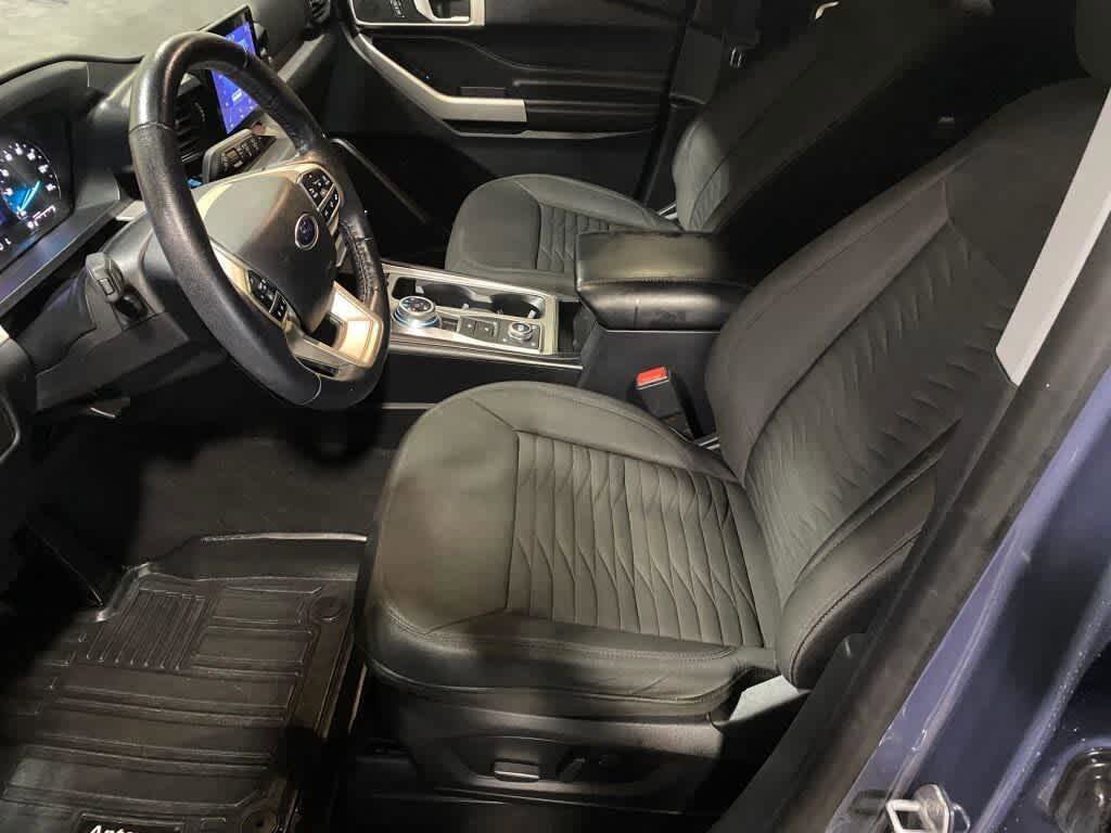 Used 2021 Ford Explorer XLT AWD/4WD image 5
