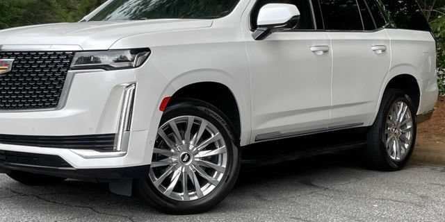Used 2022 Cadillac Escalade Premium Luxury AWD/4WD video 2