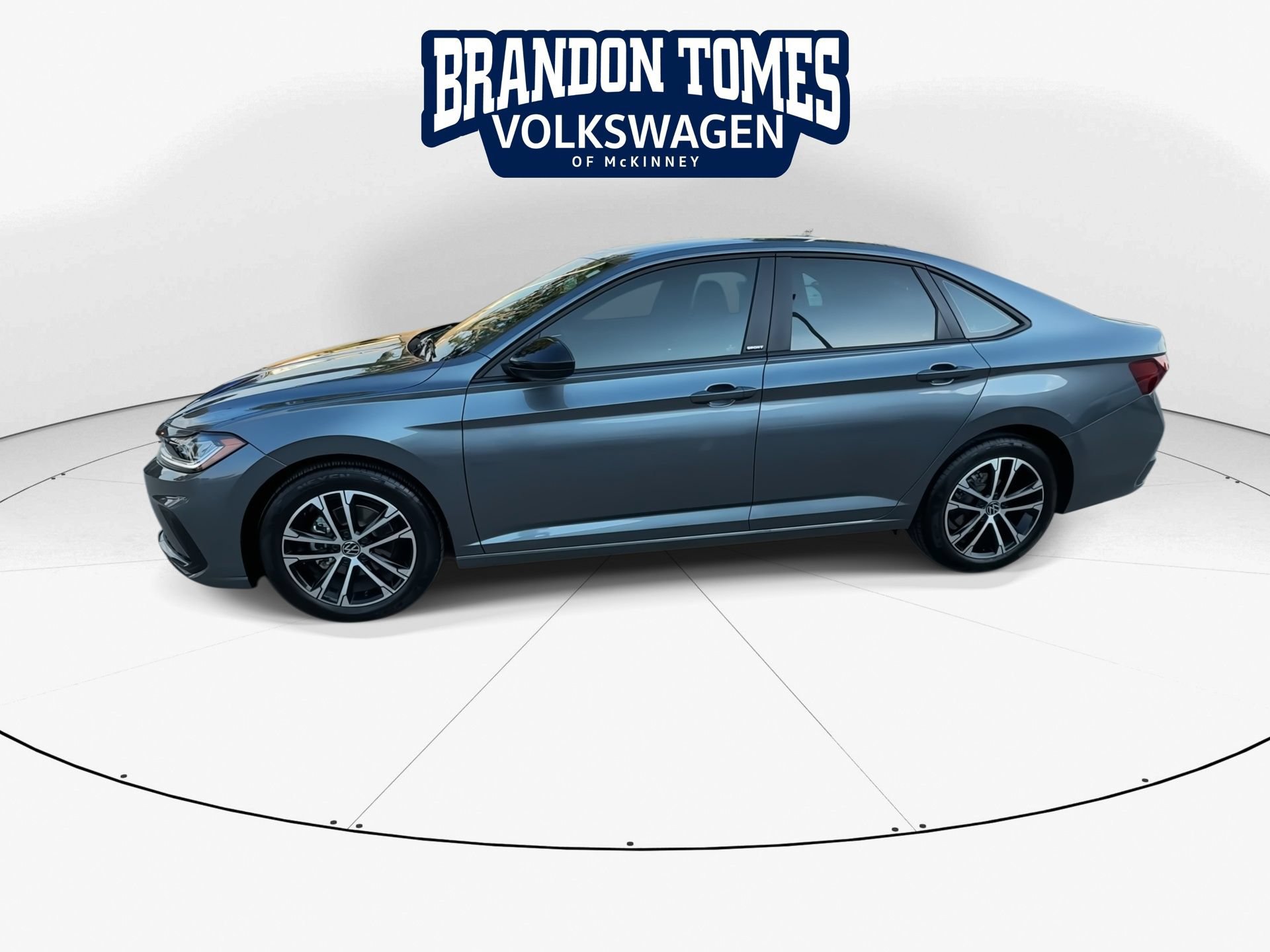 Used 2026 Volkswagen Jetta Sport FWD image 4
