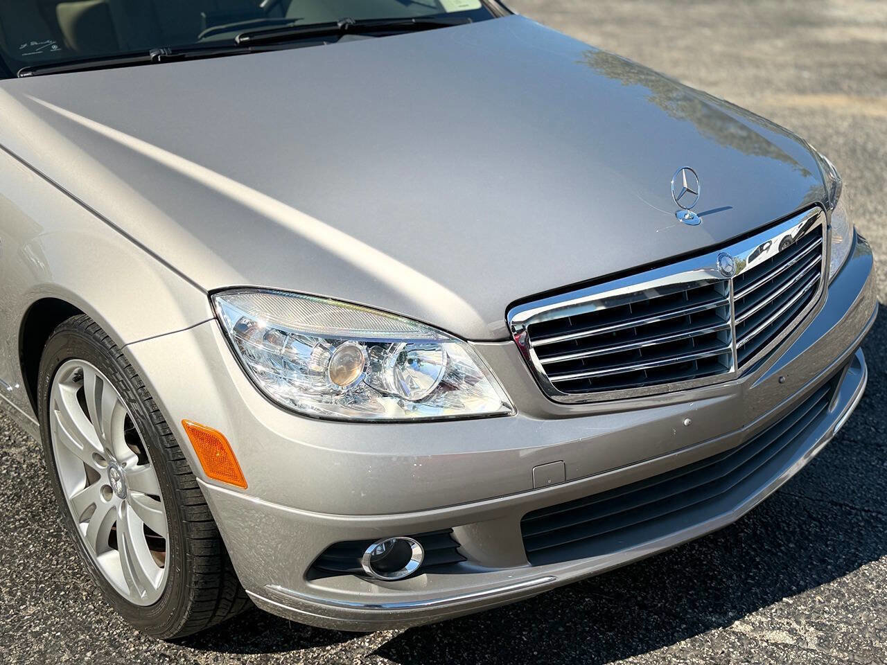 Used 2009 Mercedes-Benz C 300 4MATIC Sedan image 5