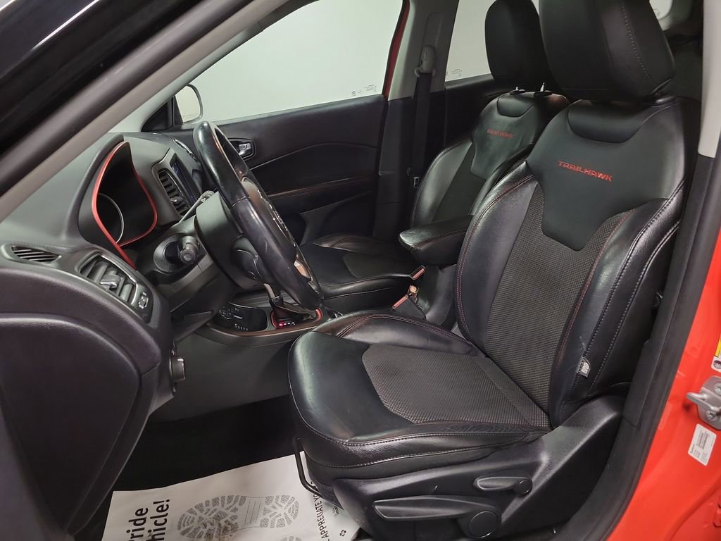 Used 2018 Jeep Compass Trailhawk w/ Cold Weather Group image 14