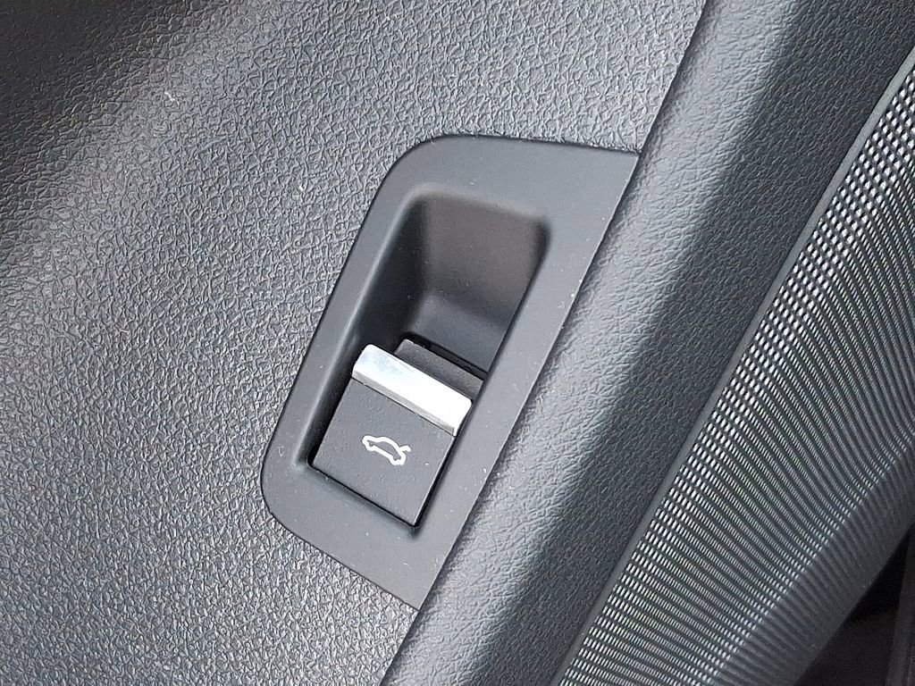 Certified 2025 Audi Q7 3.0T Premium w/ Convenience Package image 27