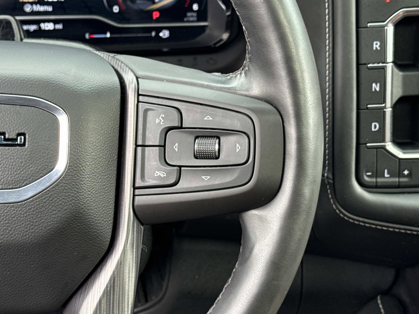 Used 2023 GMC Yukon Denali Ultimate image 8