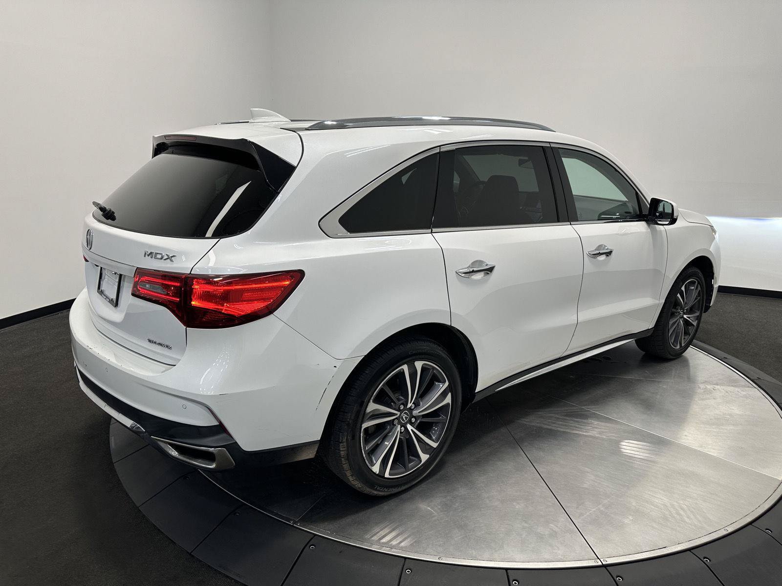 Used 2020 Acura MDX w/ Technology Package AWD/4WD image 7