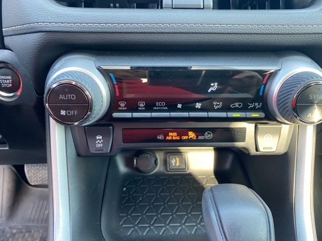 Used 2023 Toyota RAV4 XLE w/ Convenience Package FWD image 20