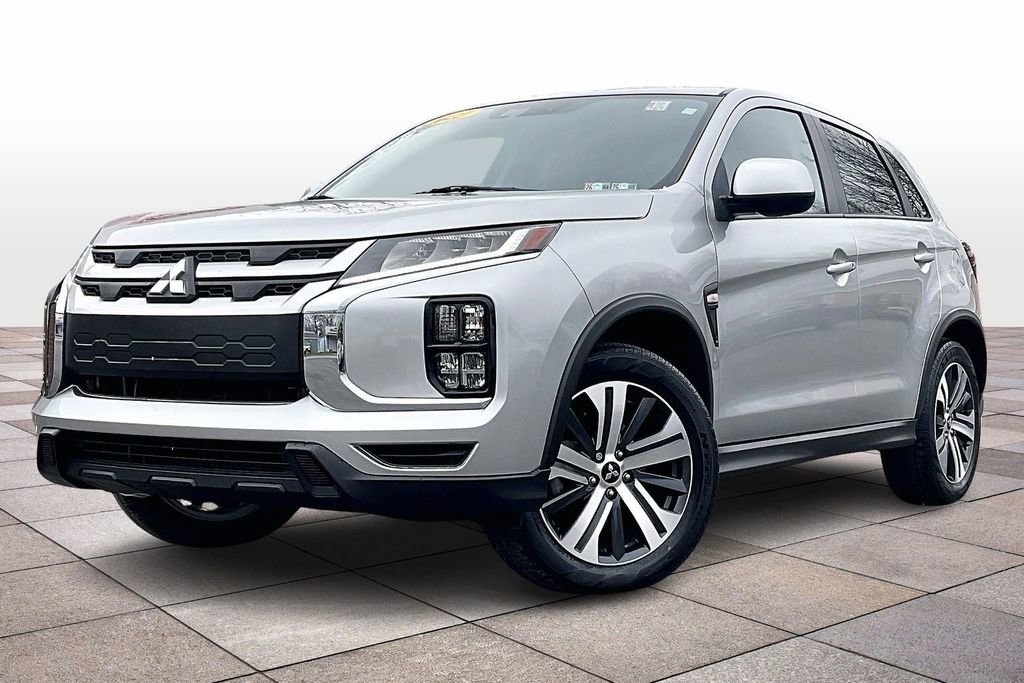 Used 2022 Mitsubishi Outlander Sport ES image 2