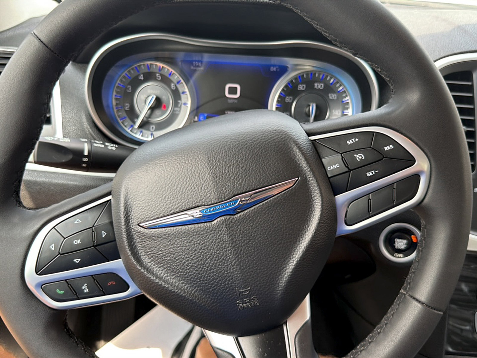 Used 2022 Chrysler 300 Touring L w/ Popular Equipment Group AWD/4WD image 15