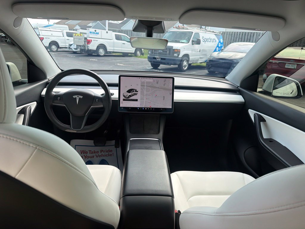 Used 2021 Tesla Model Y Long Range AWD/4WD image 20