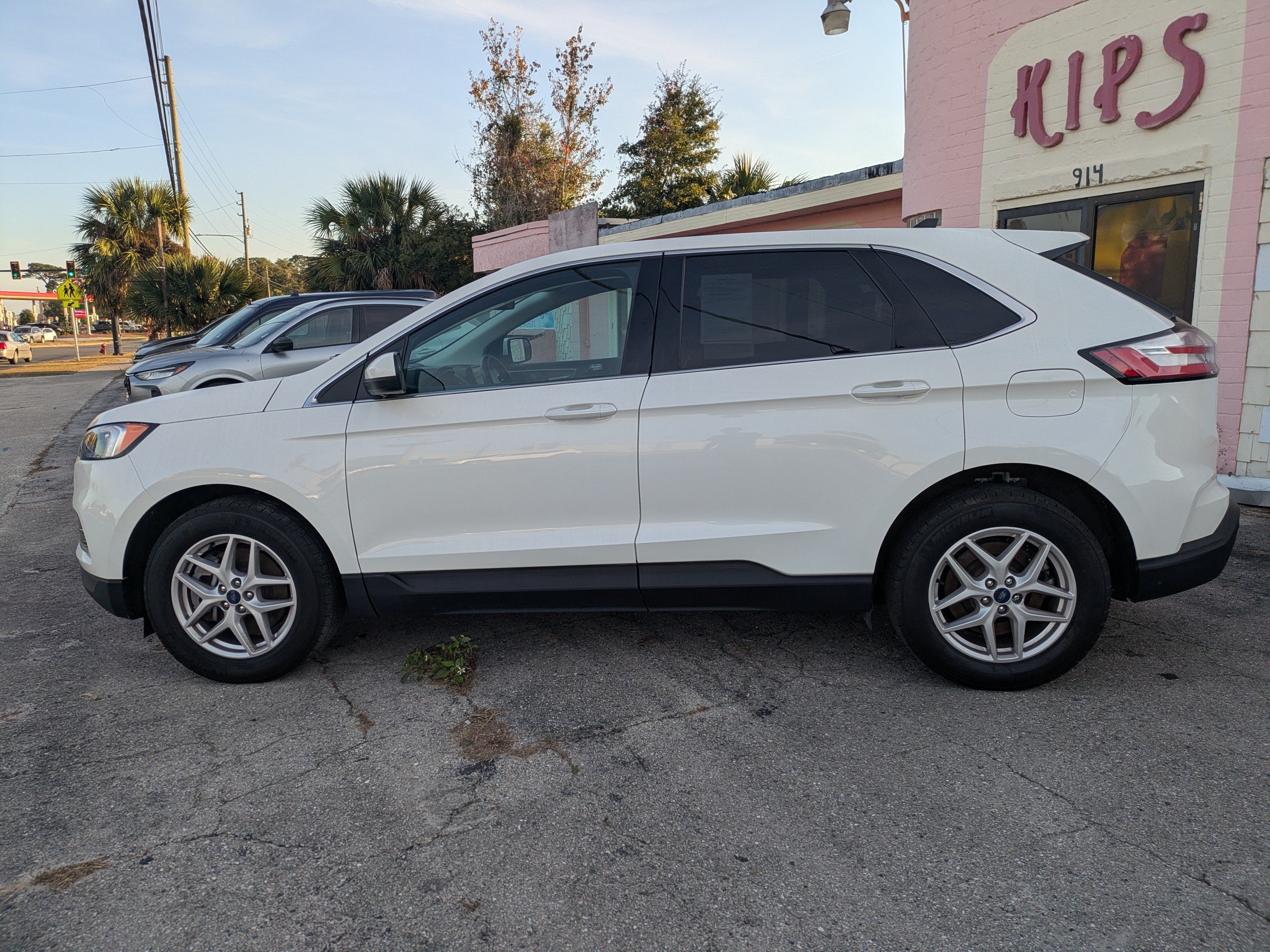 Used 2022 Ford Edge SEL w/ Convenience Package AWD/4WD image 7