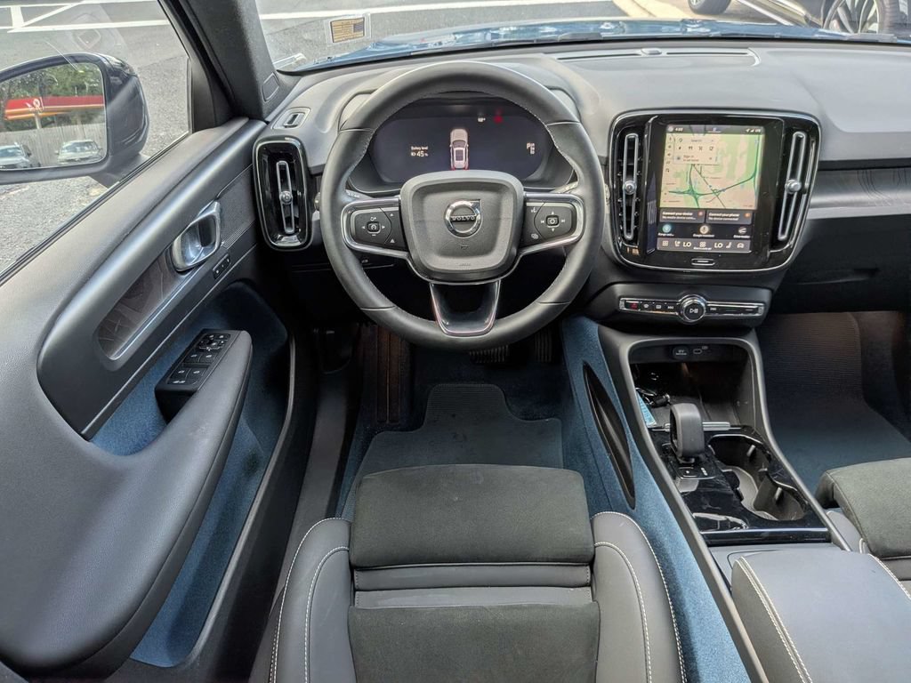 Certified 2023 Volvo XC40 Recharge Plus AWD/4WD image 20