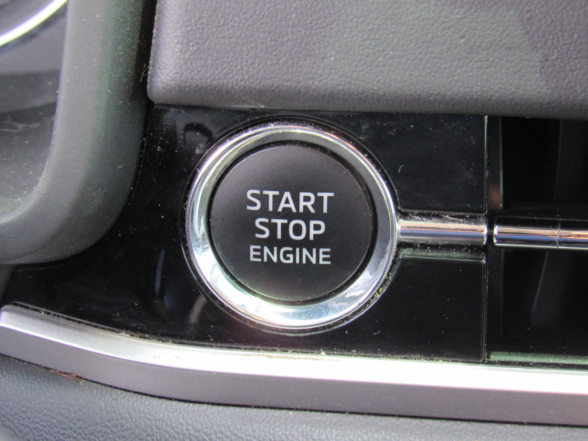 Used 2022 Mitsubishi Outlander SE image 20