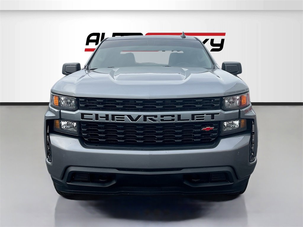 Used 2021 Chevrolet Silverado 1500 Custom image 2