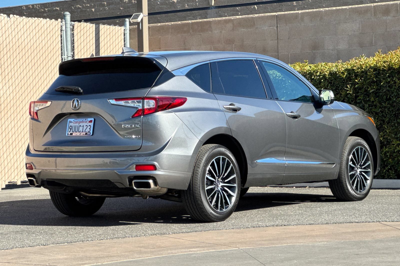 Used 2025 Acura RDX SH-AWD w/ Advance Package image 4