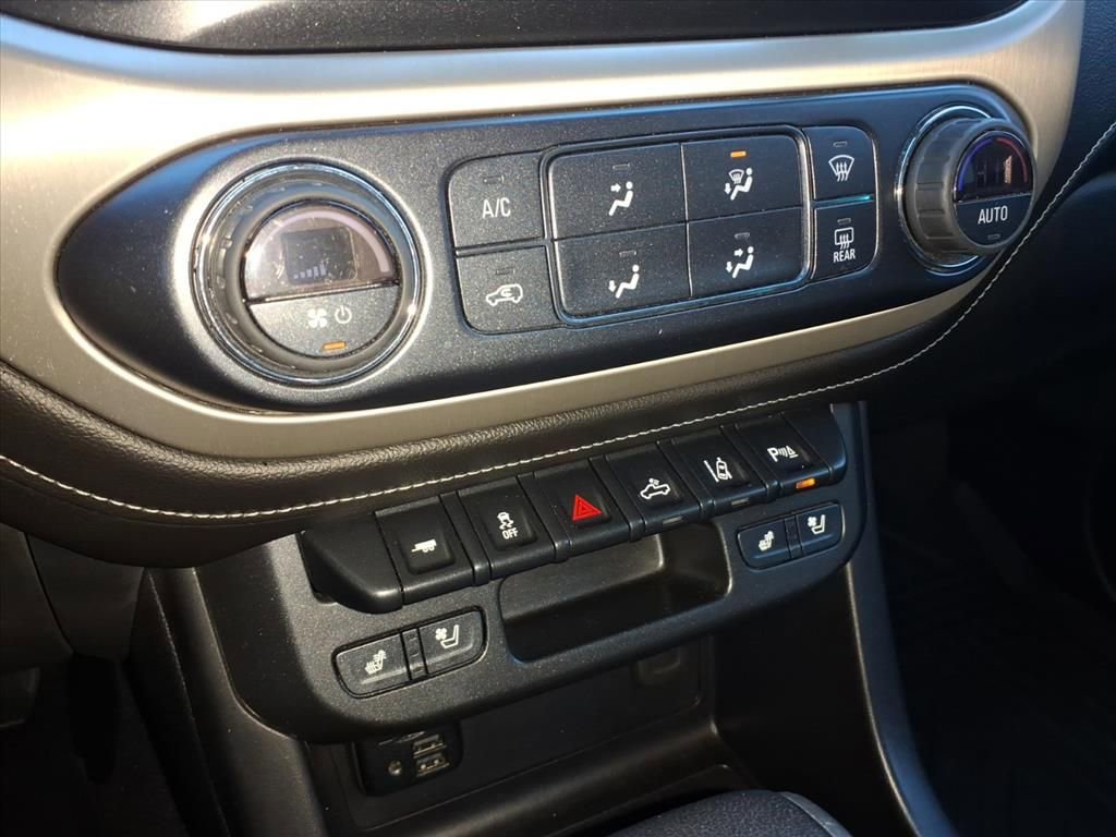 Used 2019 GMC Canyon Denali image 21