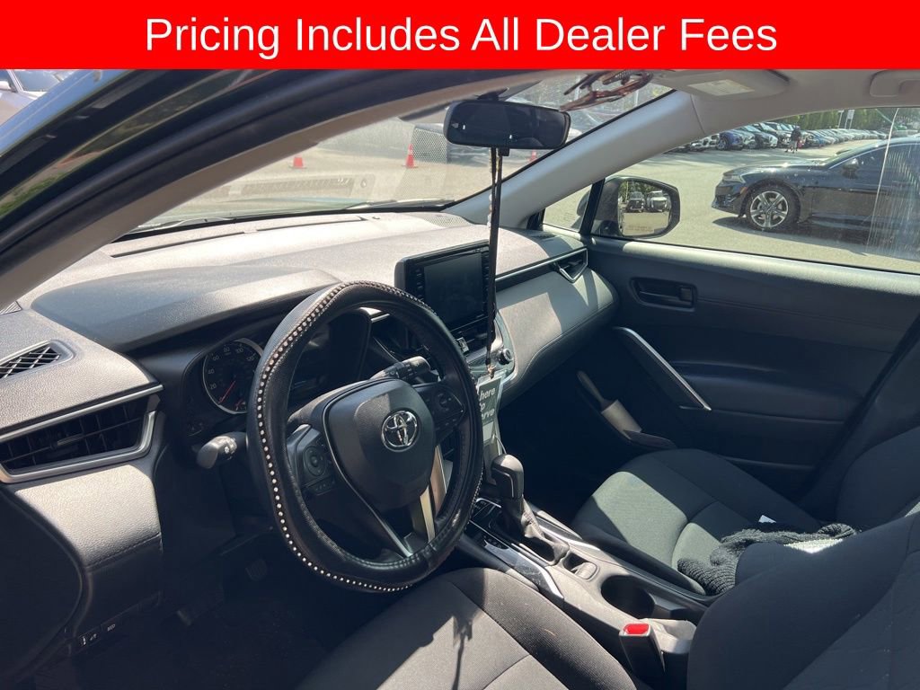 Used 2022 Toyota Corolla Cross LE FWD image 6