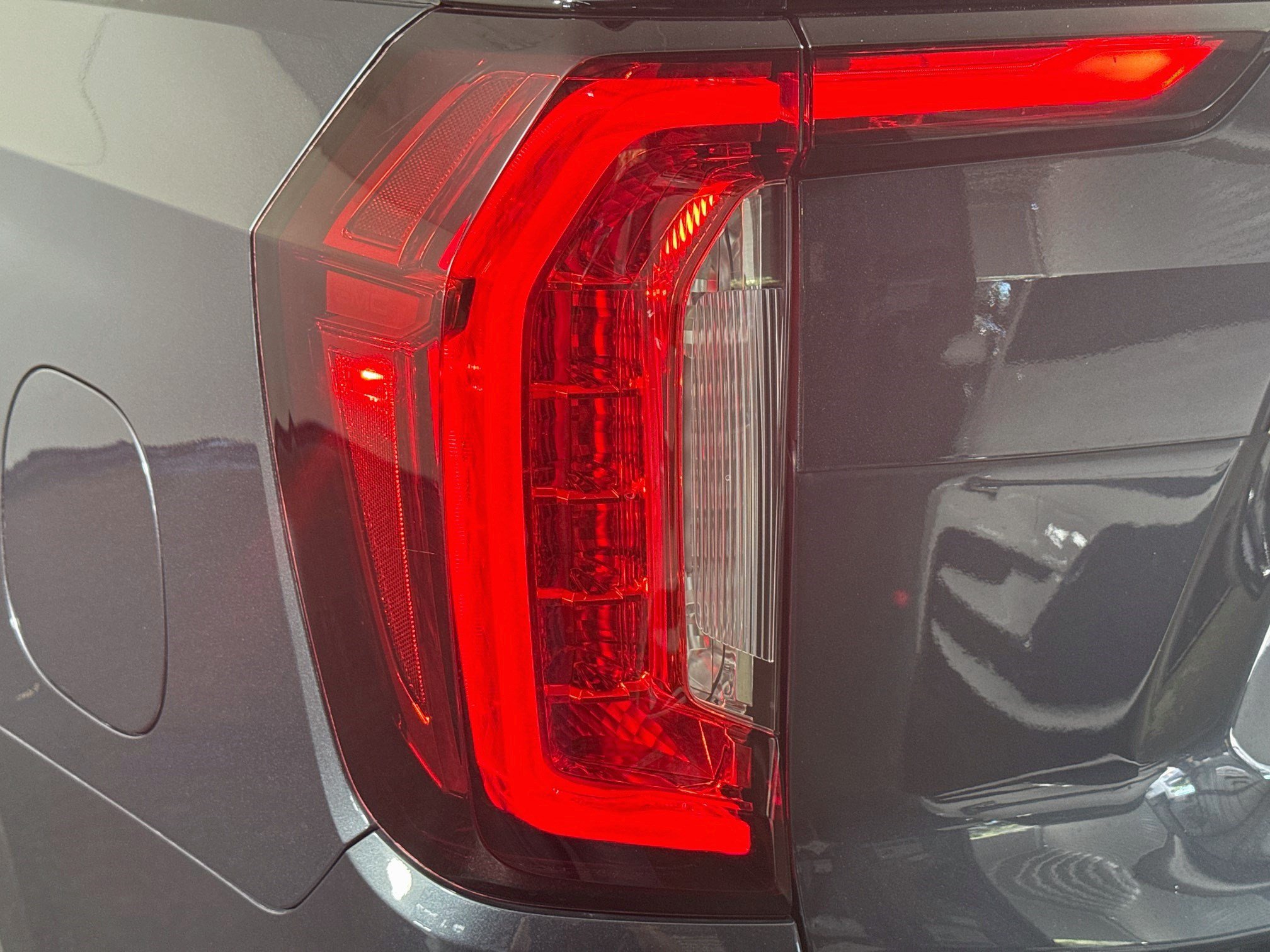 Used 2021 GMC Yukon SLE RWD image 36