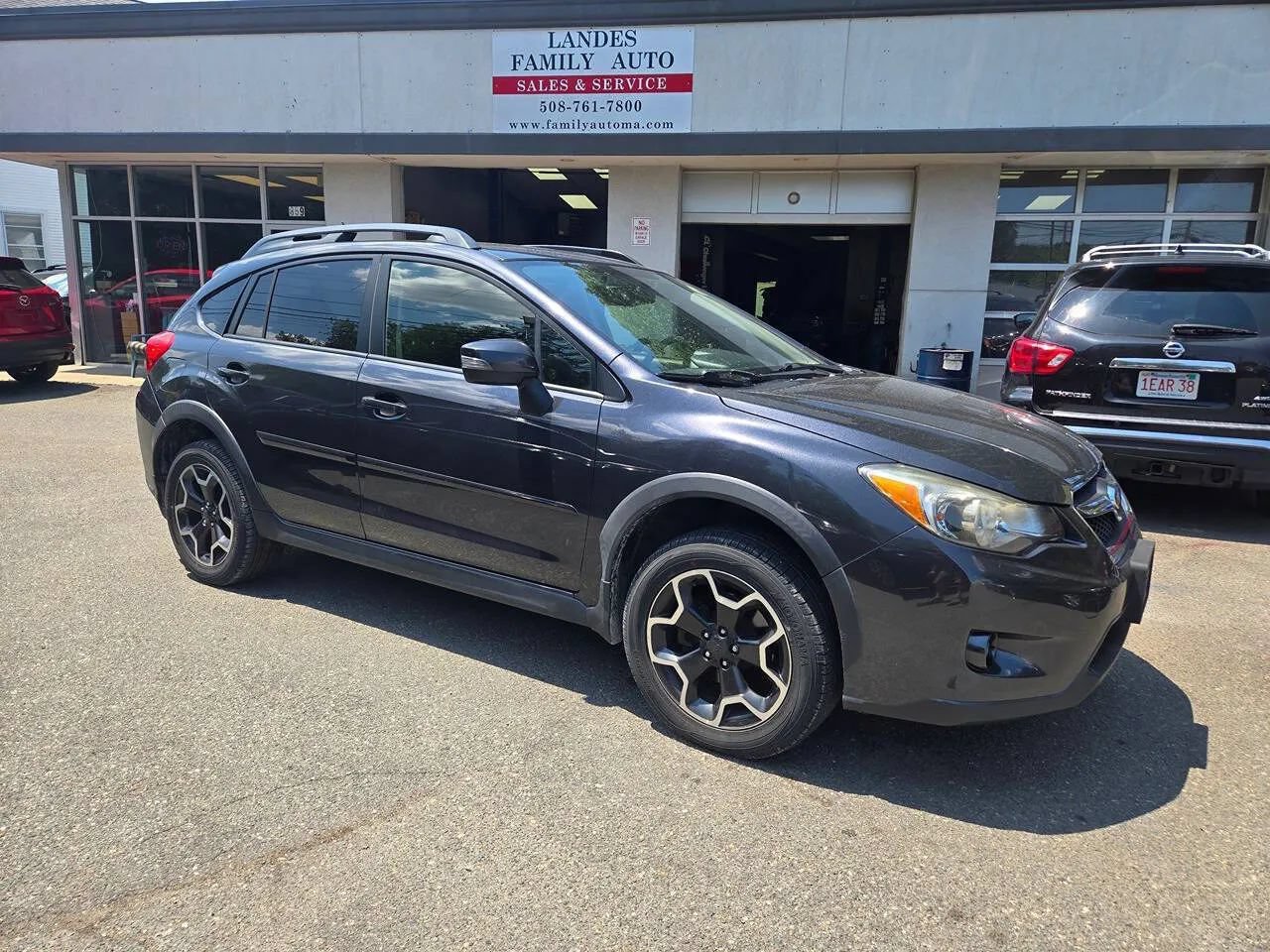 Used 2015 Subaru Crosstrek 2.0i Limited AWD/4WD image 1