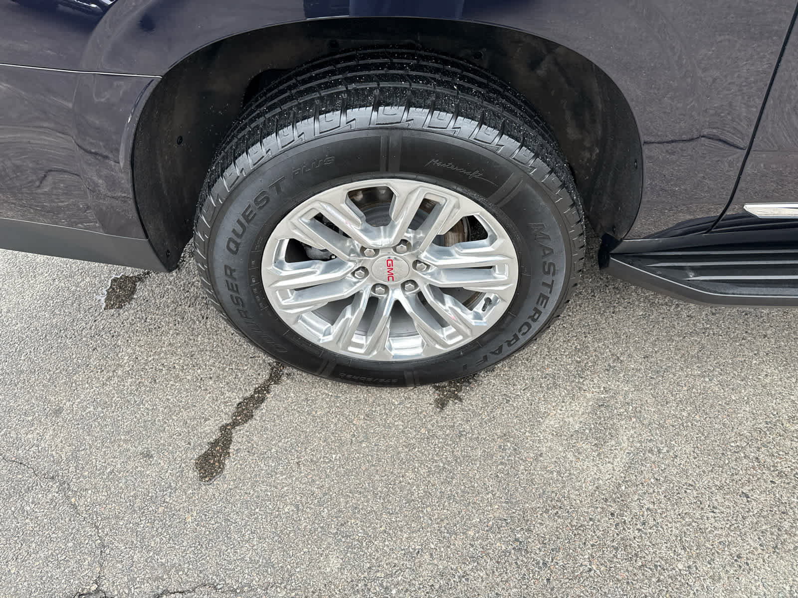 Certified 2022 GMC Yukon XL SLT w/ SLT Premium Package image 9