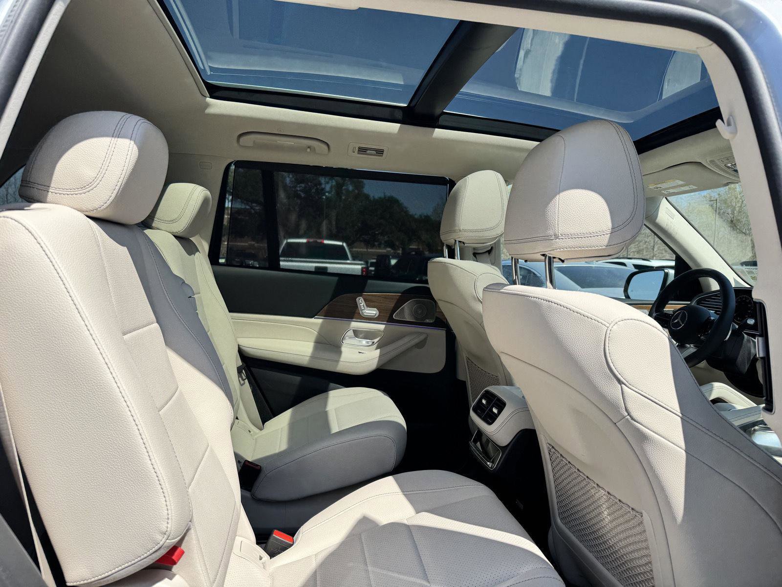 Certified 2026 Mercedes-Benz GLS 450 4MATIC image 30