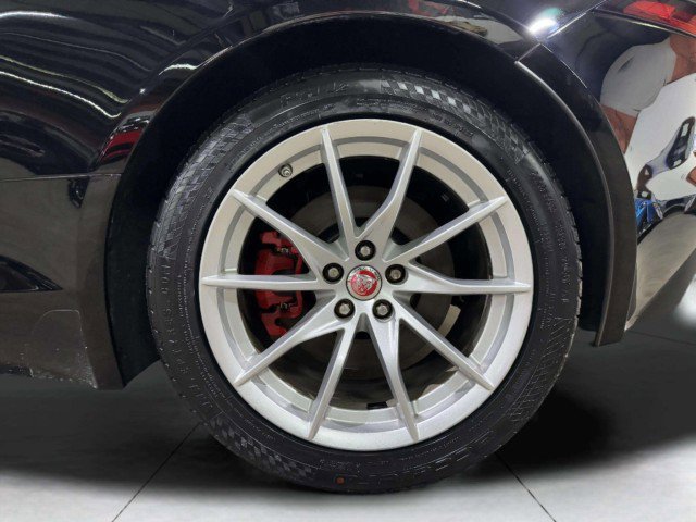 Used 2018 Jaguar F-TYPE Coupe image 52