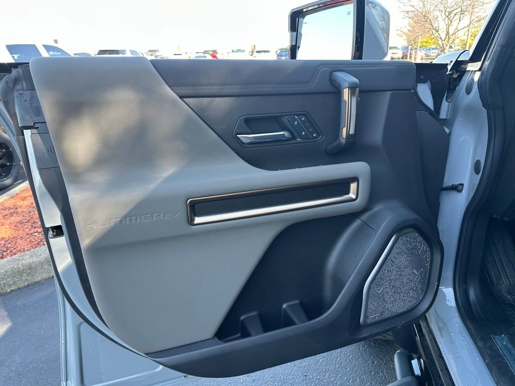 New 2025 GMC Hummer EV 2X w/ Extreme Off-Road Package image 23