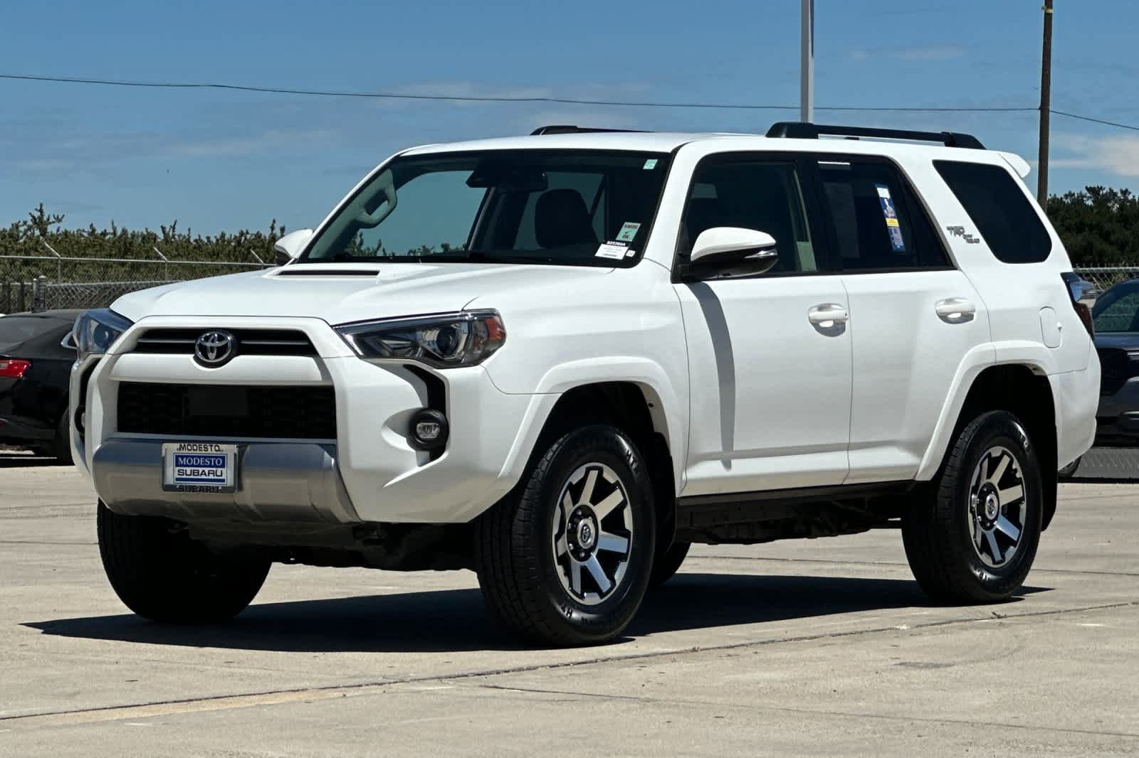 Used 2022 Toyota 4Runner TRD Off-Road Premium AWD/4WD image 7