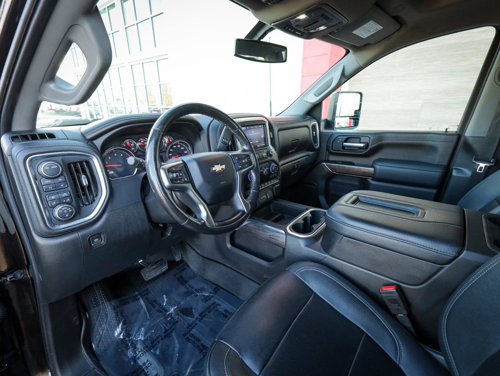 Used 2021 Chevrolet Silverado 3500 LTZ w/ LTZ Convenience Package image 12