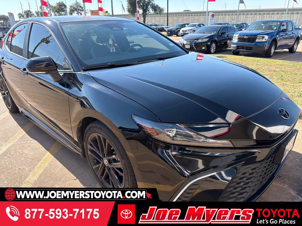 Used 2026 Toyota Camry SE w/ Convenience Package
