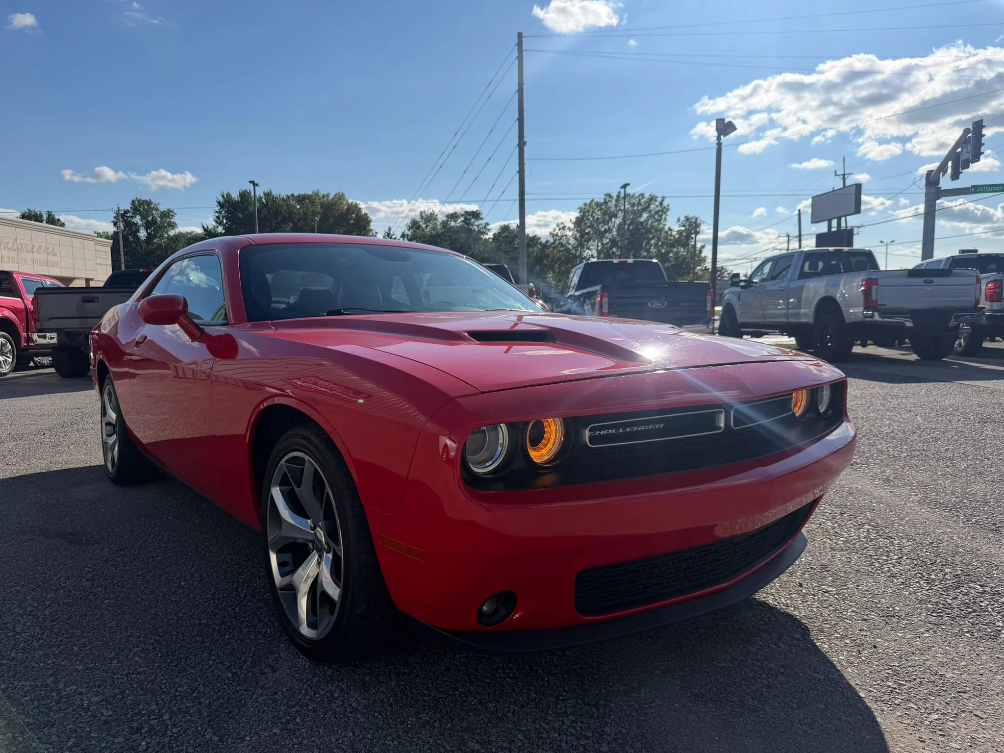 Used 2016 Dodge Challenger SXT Plus RWD image 5