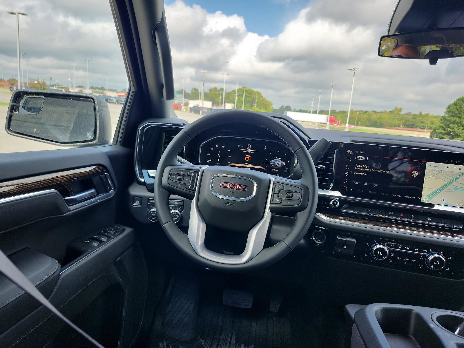 New 2026 GMC Sierra 1500 Elevation image 10
