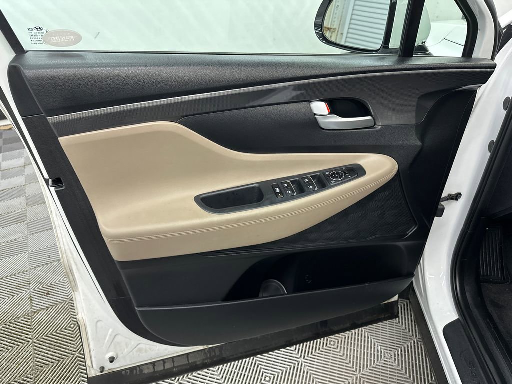 Used 2022 Hyundai Santa Fe SEL FWD image 11