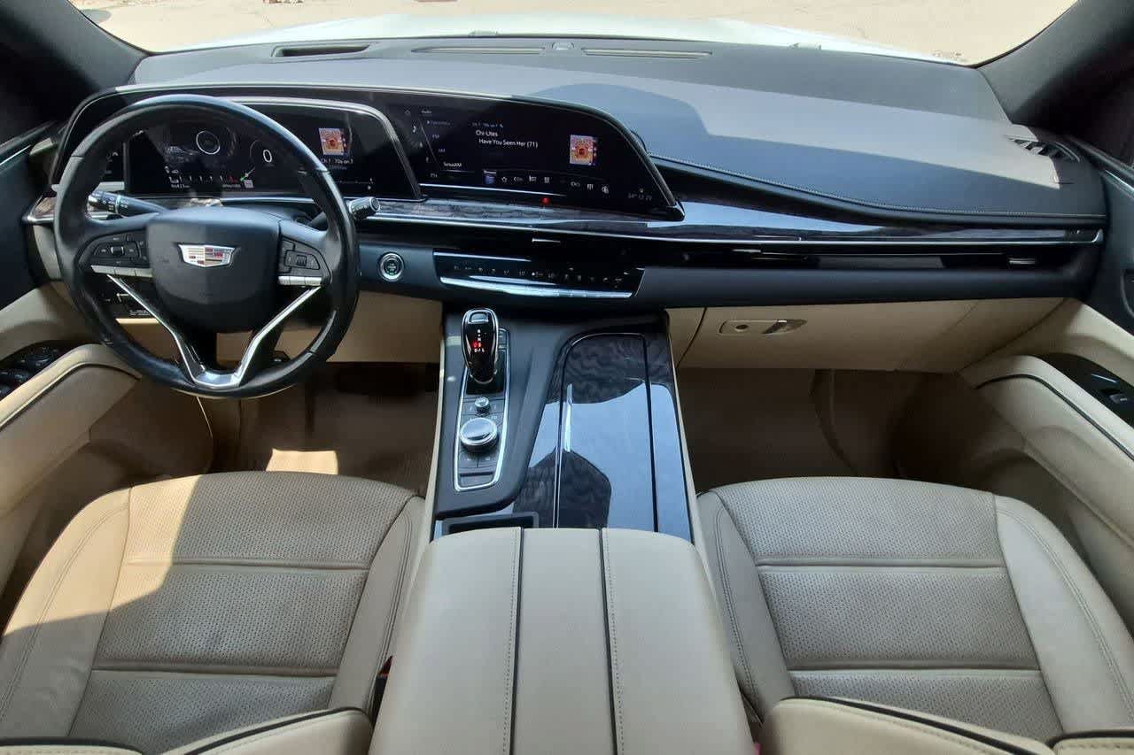 Used 2021 Cadillac Escalade ESV Premium Luxury w/ Driver Assist Tech Package RWD image 15