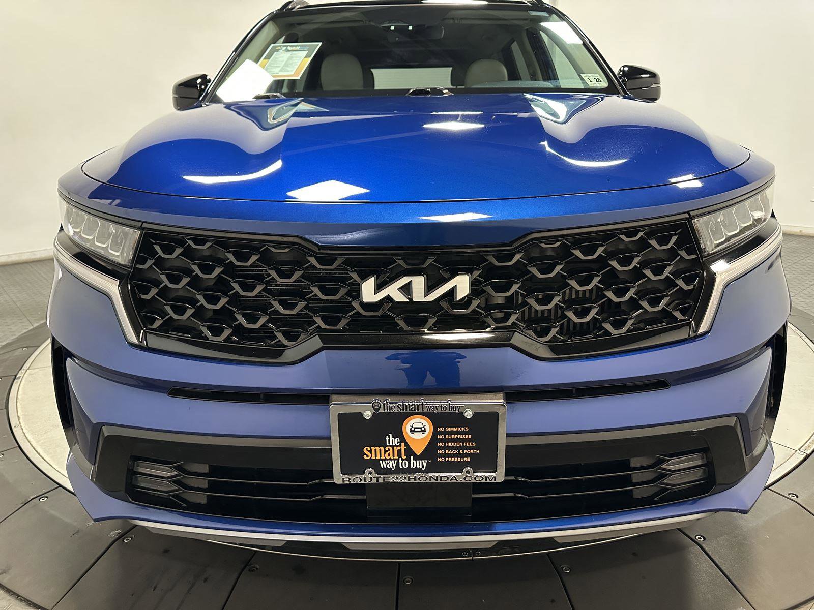 Used 2023 Kia Sorento EX w/ Panoramic Sunroof Package image 5