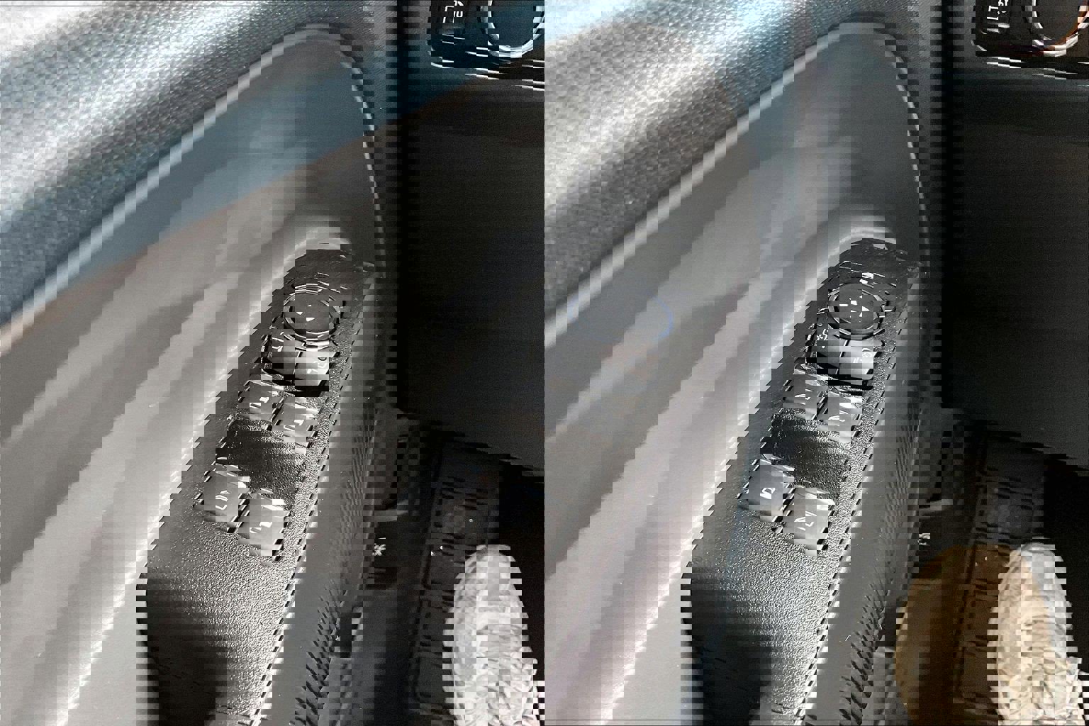 Used 2024 Ford Maverick XL image 33