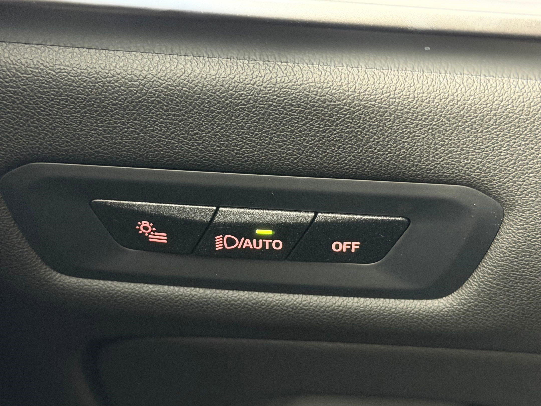 New 2026 BMW X5 sDrive40i w/ M Sport Package image 28