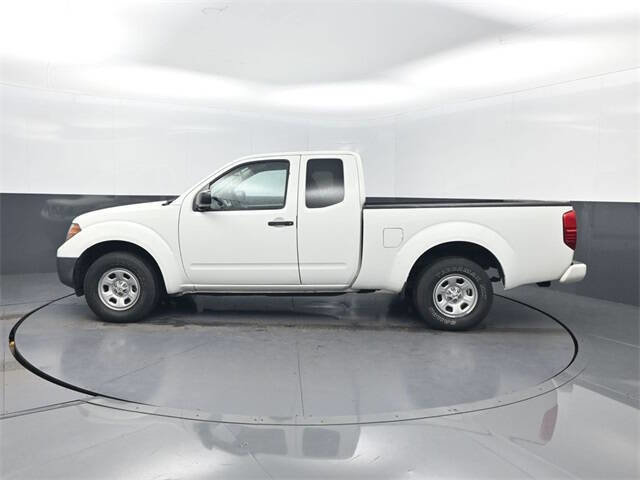 Used 2019 Nissan Frontier S image 2