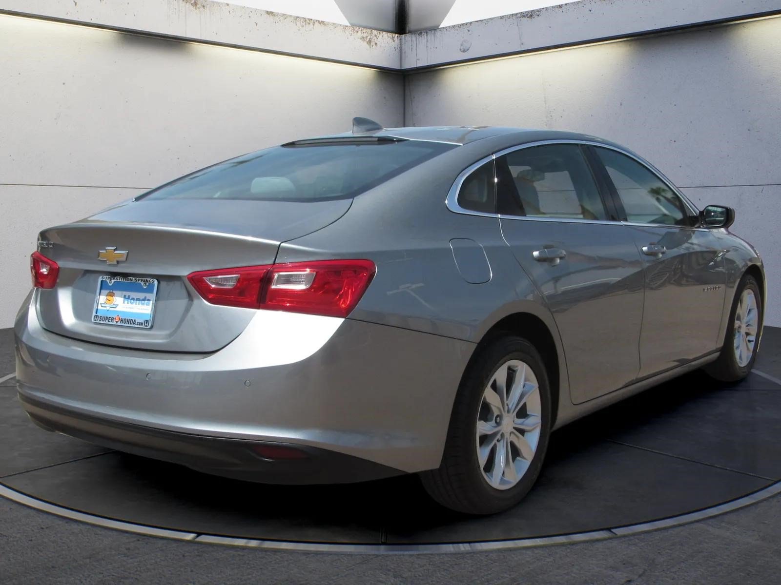 Used 2024 Chevrolet Malibu LT FWD image 5