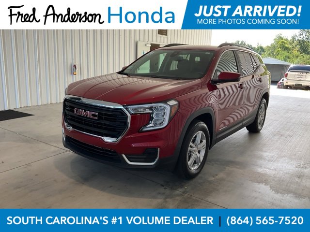 Used 2024 GMC Terrain SLE w/ Driver Convenience Package