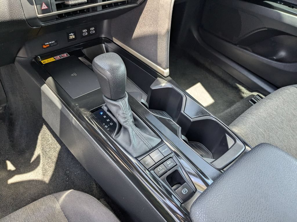 Used 2025 Toyota Camry LE FWD image 21