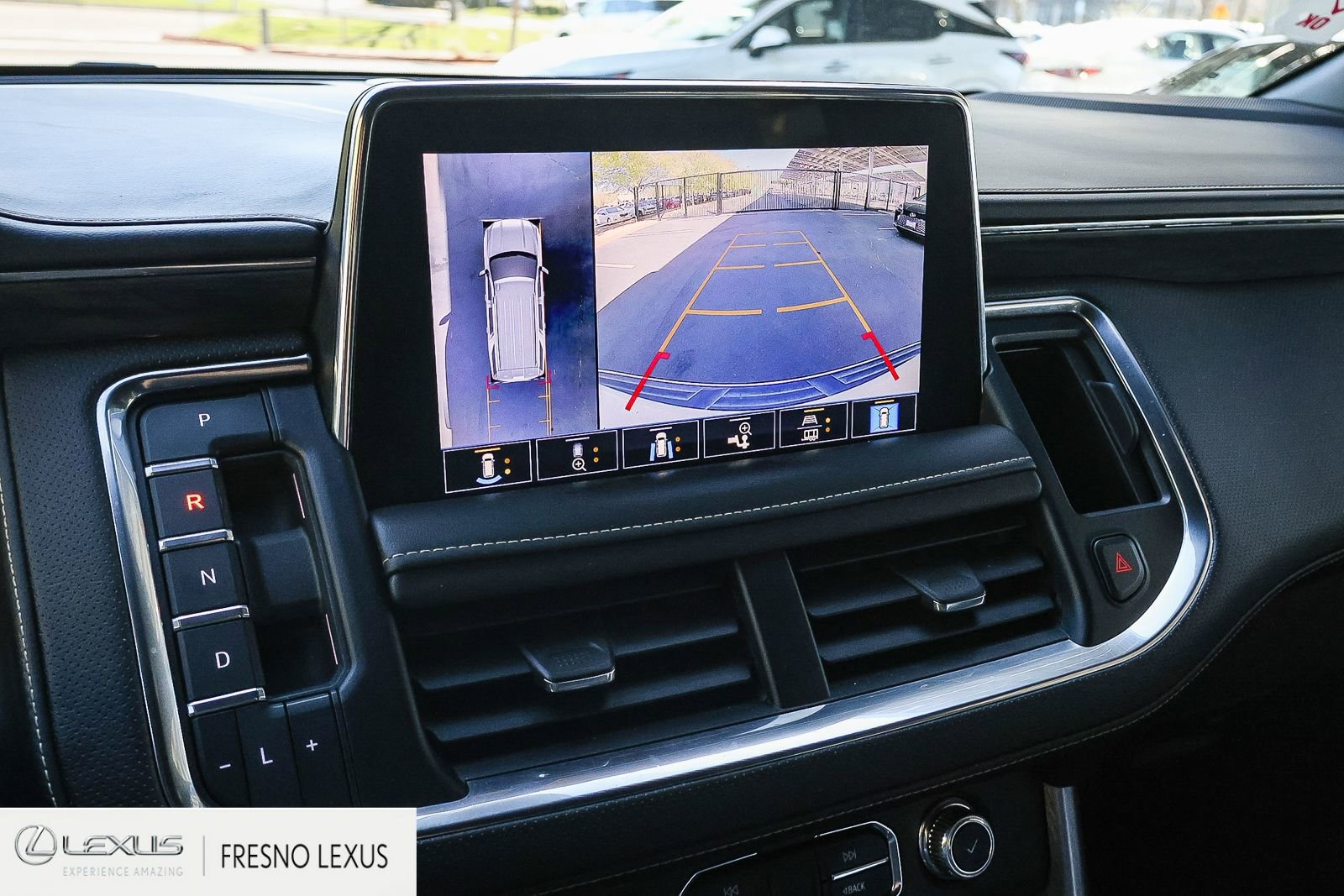 Used 2021 GMC Yukon XL SLT w/ SLT Luxury Plus Package image 29