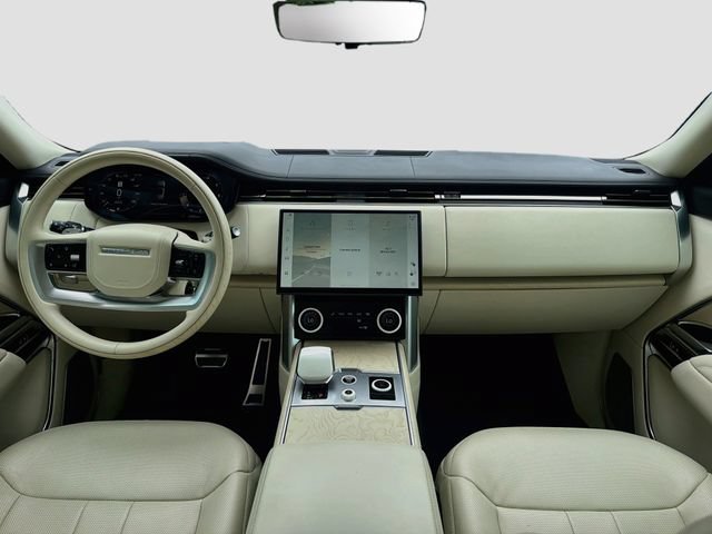 Used 2023 Land Rover Range Rover SV AWD/4WD image 17