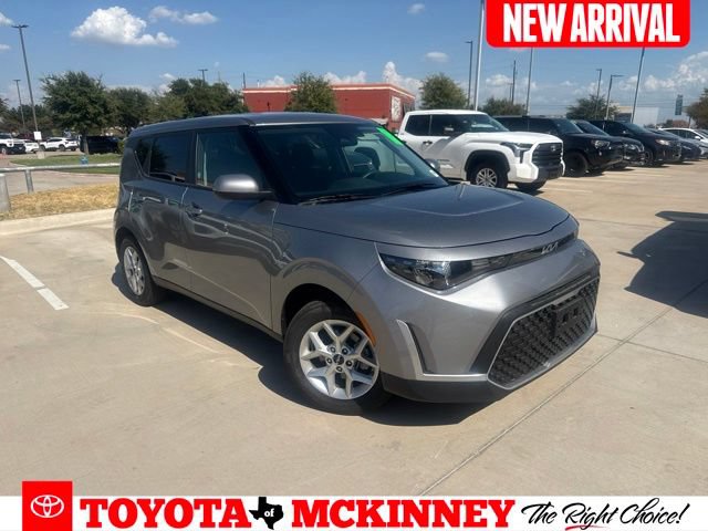 Used 2025 Kia Soul LX w/ LX Technology Package